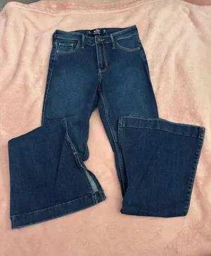 Hollister Flare Jeans High-Rise thumbnail 1