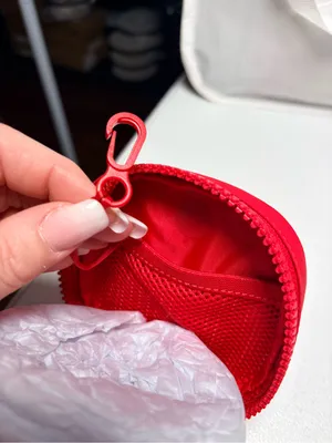 Lululemon Clippable Commuter Organizer Pouch thumbnail 5