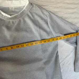 Women's Large Long Sleeve Crew Neck Grey White Top Size L #260378 thumbnail 4