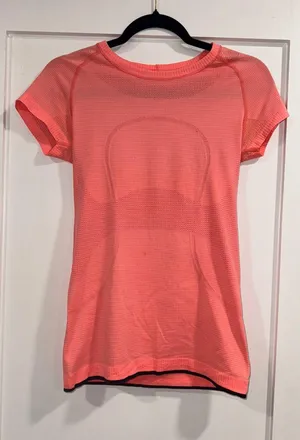 Lululemon Swiftly Tech Short Sleeve thumbnail 1