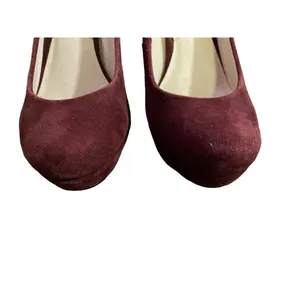 Michael Kors Platform Heals Womens 6M Used Burgundy Suede Heels thumbnail 13