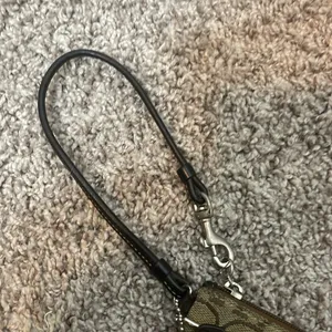 Coach wristlet logo print brown thumbnail 4