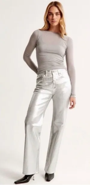 Abercrombie & Fitch Curve Love 90's Straight Ultra High Rise Jeans thumbnail 1