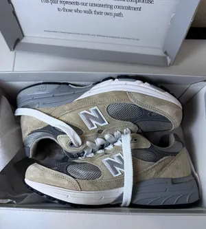 New Balance 993 Made in USA Grey Sneakers Women 5.5 Medium U993IG Minimalist‎ thumbnail 1