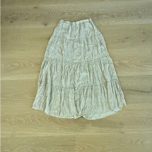 Brandy Melville Maxi Skirt Tiered Floral One Size Beige thumbnail 5