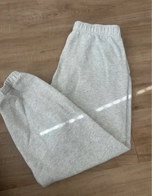 Lululemon Joggers thumbnail 1