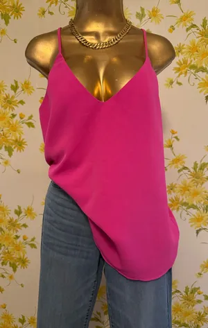 Milk and Honey Pink V-Neck Spaghetti Strap Women's Top size M thumbnail 1