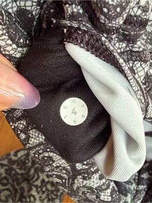 Lululemon Wunder Under Pant (Hi-Rise) Mini Cinder Lace White Black Size 4 thumbnail 5