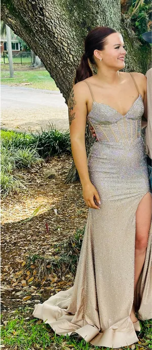 Sherri Hill Prom Dress thumbnail 1