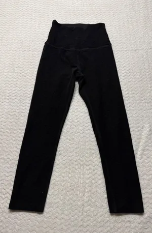 Beyond Yoga Womens Black High Waisted Spandex Crop Leggings Small USA Made thumbnail 1