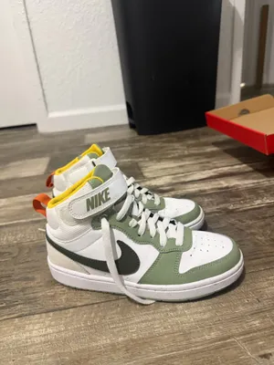Green Nike High Top Sneakers thumbnail 3