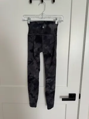 Lululemon cloudy leggings size 0 thumbnail 3