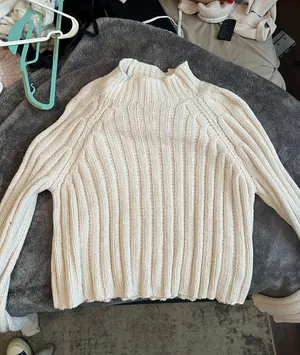 American Eagle Sweater thumbnail 1