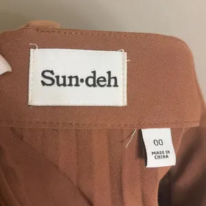 ✨Aritzia Sunday Best Tabby Pleated Sz 00 Skirt - Epicurean Brown✨ thumbnail 5