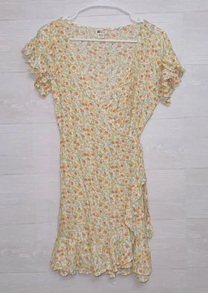 BillaBong Yellow‎ Floral Print Short Sleeve Mini Wrap Dress size S thumbnail 1