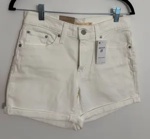Levi's Mid Length‎ shorts NWT size 27 thumbnail 1