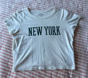 Hollister Top thumbnail 1