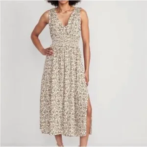 Old Navy Women's L Floral Smocked Waist V-Neck Maxi Dress Beige Brown Sleeveless thumbnail 2