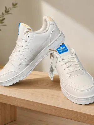 Adidas NY 90 J Women’s 6.5 Youth 5 White Blue Trefoil Sneakers New in Box thumbnail 2