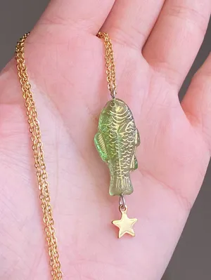 Handmade quality Czech glass green fish & star boho funky fairy necklace🌀🐟💚 thumbnail 4