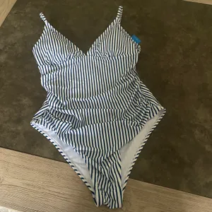 Cupshe Women's One Piece Swimsuit Tummy Control V Ne thumbnail 6
