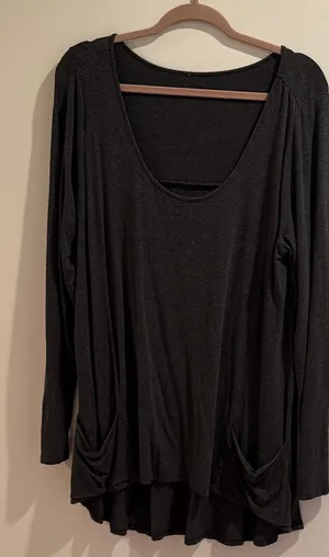 Elegant Gray Long Sleeve Women's Top Size Large thumbnail 1