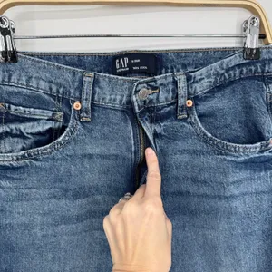 Gap 90s Loose Jeans Size 6/28R Blue Denim Mid Rise Straight Leg Casual Retro thumbnail 4
