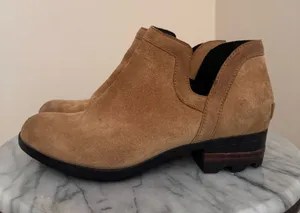 Sorel Lolla Cut Out Booties Women’s Size 7.5 Tan Suede Ankle Boots Casual thumbnail 1