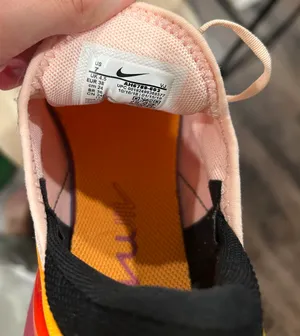 Nike Air Max 270 Shoes thumbnail 4