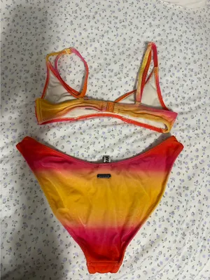 Triangl Bikini thumbnail 2