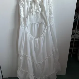 Elegant White Lace Dress thumbnail 4