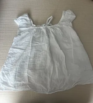 Old Navy White Lightweight Linen-Style Top thumbnail 1