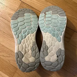 New Balance® Fresh Foam Arishi v4 Women's Shoes thumbnail 5