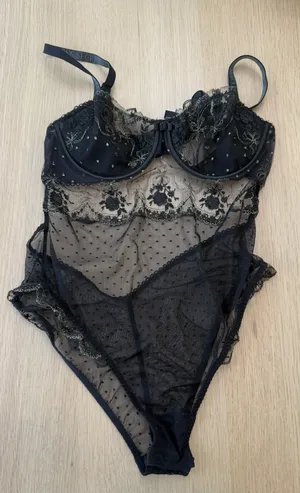 Victoria's Secret Dream Angels Wicked Embroidered Teddy, Size Large thumbnail 1