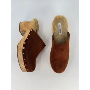Steve Madden Brooklyn Womens Clogs Brown Suede Mules Fur Trim Studded Sandals 8M thumbnail 3