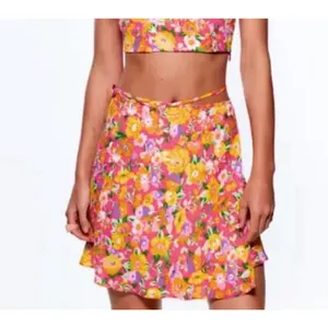 Zara Women’s Spring Pink Orange‎ Purple Floral Wrap Side Tie Skirt Size Small thumbnail 11