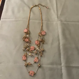 Vintage 16” To 18” Necklace Multi Strand Pink & Clear Floral Square Beads Gold thumbnail 3