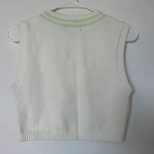 Glassons White Cropped Vest thumbnail 4