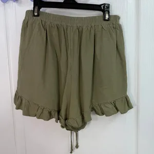 American Eagle green‎ high waisted ruffle hem pull on pocket shorts casual XS thumbnail 4