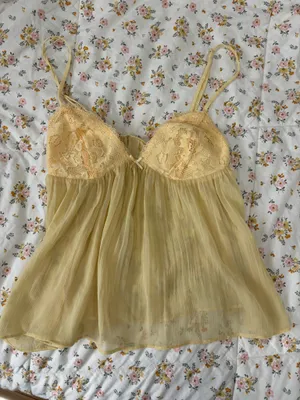 Butter Yellow Princess Polly V-Neck Top thumbnail 2