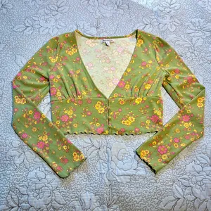 Urban Outfitters Ruby Floral Lettuce Edge Button Plunging Crop Top Green XL💚 thumbnail 3