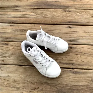 ADIDAS leather sneakers 👟👟 thumbnail 4