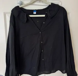 Old Navy Blouse  thumbnail 1