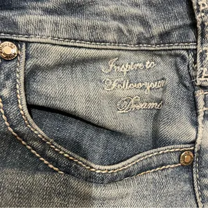 Cowgirl Tuff “Inspire” Jeans thumbnail 5