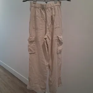 Sincerely Jules Cargo Pants Beige Linen Wide Leg Utility Pockets Women's Medium thumbnail 9