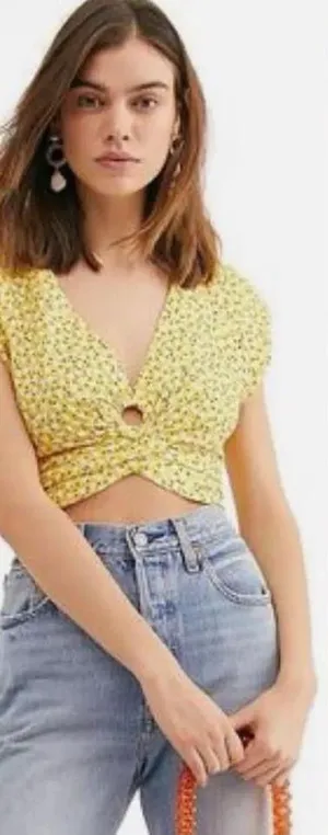 NWT free people Yellow Floral Crop Top, size Xs thumbnail 1