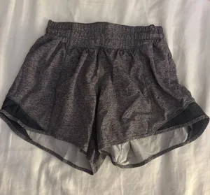 Lululemon shorts hotty hot size 2 gray  thumbnail 1