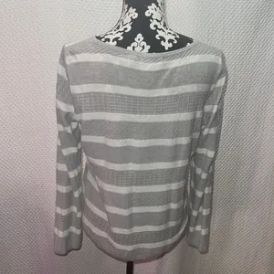 Design 365 women’s sweater thumbnail 3