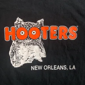 Oversized Hooters Tee Graphic T Shirt New Orleans thumbnail 9