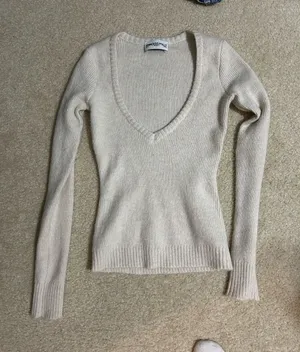 Princess Polly Beige-Cream Ribbed V-Neck Sweater thumbnail 1
